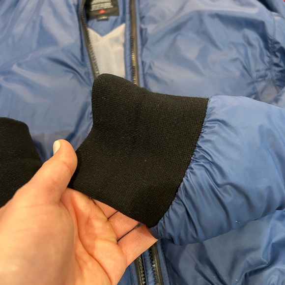 Lightweight Canada Goose Jacket, women’s size L. Like new! - Picture 5 of 7